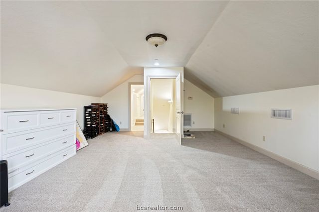 9307 Lake Forest Court S, College Station, TX 77845