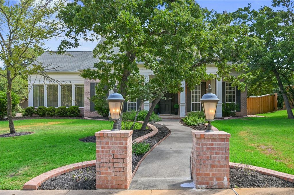 9307 Lake Forest Court S, College Station, TX 77845 — photo 2