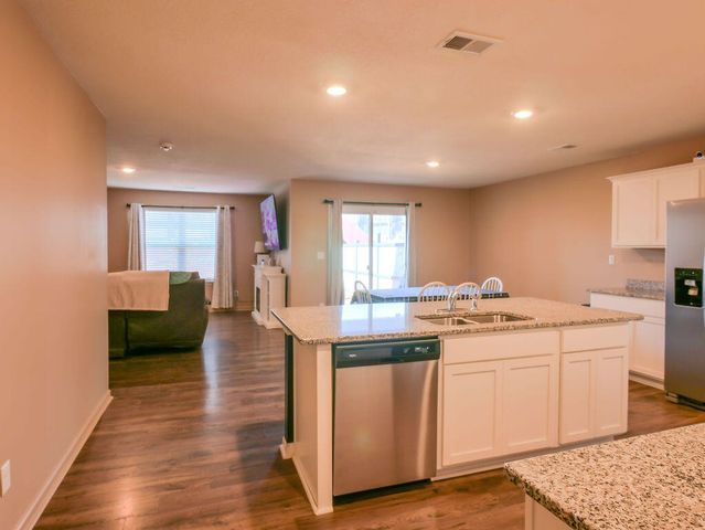 114 Dupitt Circle, Athens, TN 37303