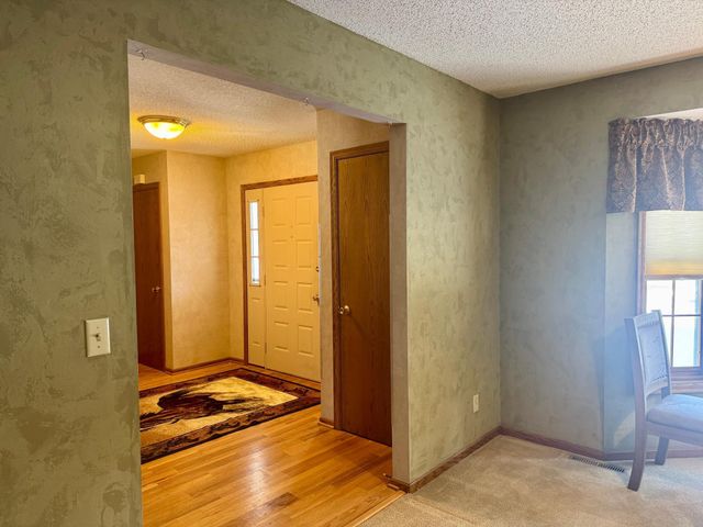 2906 Innsdale Avenue N, Lake Elmo, MN 55042