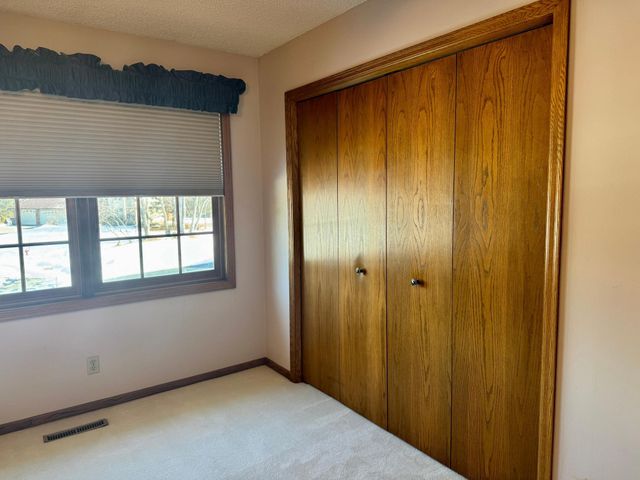 2906 Innsdale Avenue N, Lake Elmo, MN 55042