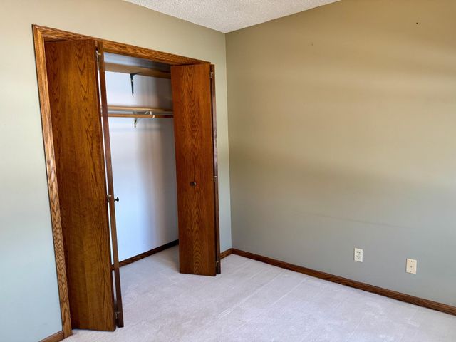 2906 Innsdale Avenue N, Lake Elmo, MN 55042