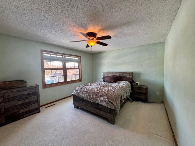 2906 Innsdale Avenue N, Lake Elmo, MN 55042