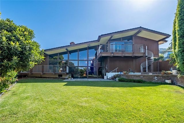 1825 Via Estudillo, Palos Verdes Estates, CA 90274
