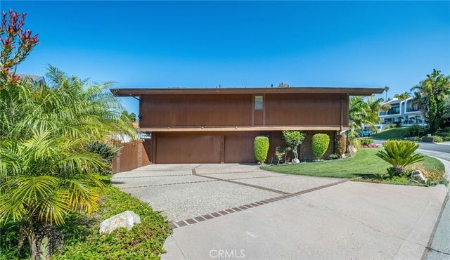 1825 Via Estudillo, Palos Verdes Estates, CA 90274