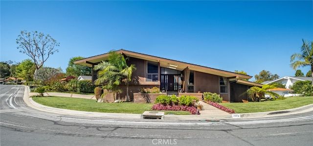 1825 Via Estudillo, Palos Verdes Estates, CA 90274