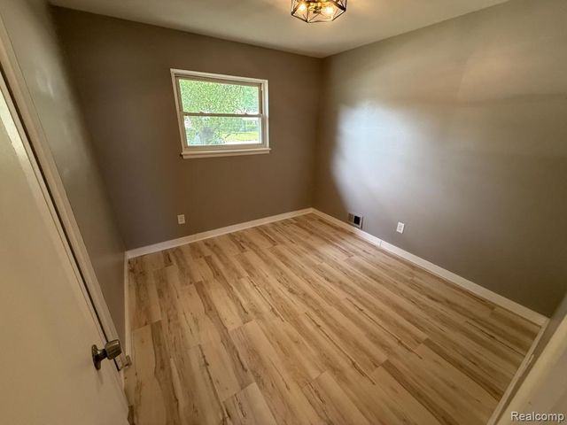 34856 Fairchild Street, Westland, MI 48186