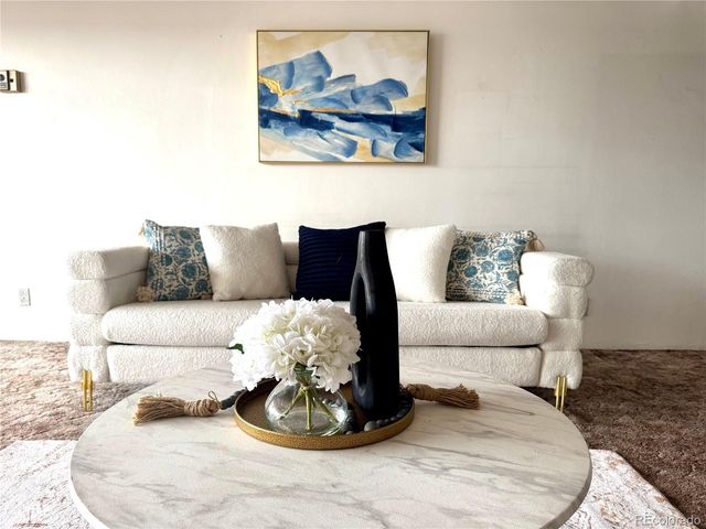 1121 Albion St 910, Denver, CO 80220