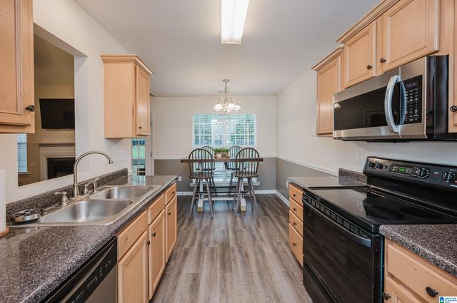 633 MERIWEATHER DRIVE, Calera, AL 35040