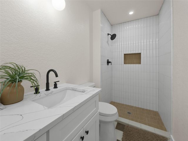 314 Weathercock LN, Windcrest, TX 78239