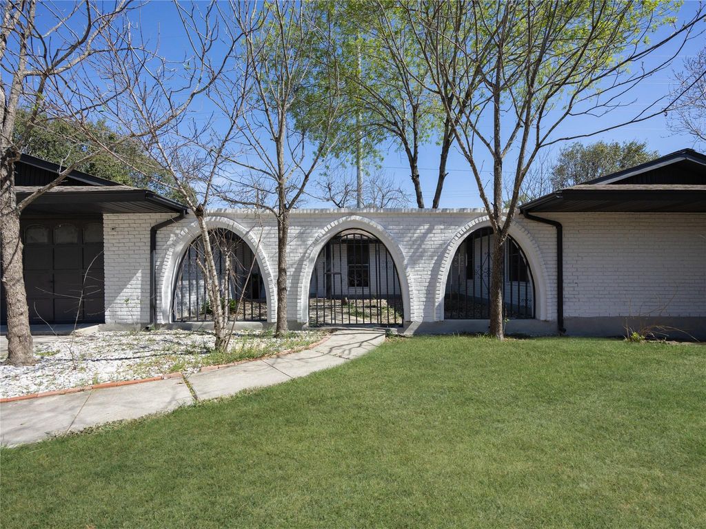 314 Weathercock LN, Windcrest, TX 78239