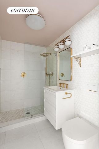 306 E 82nd St Apt 1A, New York City, NY 10028