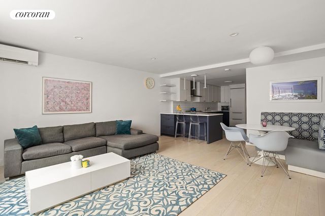 306 E 82nd St Apt 1A, New York City, NY 10028