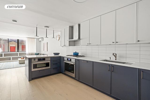 306 E 82nd St Apt 1A, New York City, NY 10028