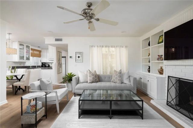 330 Marguerite A, Corona Del Mar, CA 92625