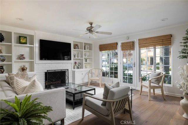 330 Marguerite A, Corona Del Mar, CA 92625