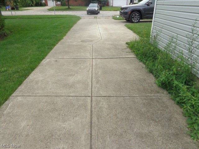6292 Smith Road, Brook Park, OH 44142