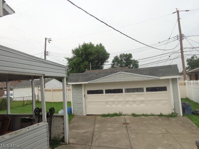 6292 Smith Road, Brook Park, OH 44142