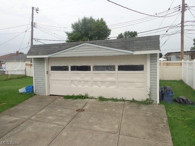 6292 Smith Road, Brook Park, OH 44142