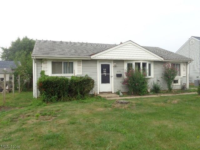 6292 Smith Road, Brook Park, OH 44142