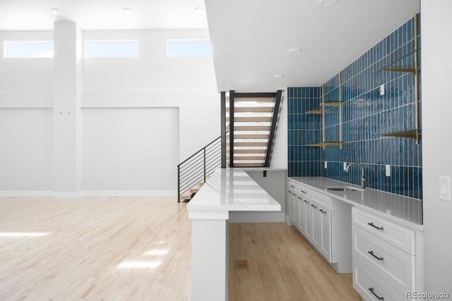 6954 S Espana Way, Centennial, CO 80016