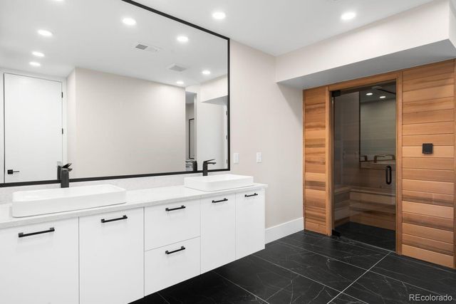 6954 S Espana Way, Centennial, CO 80016