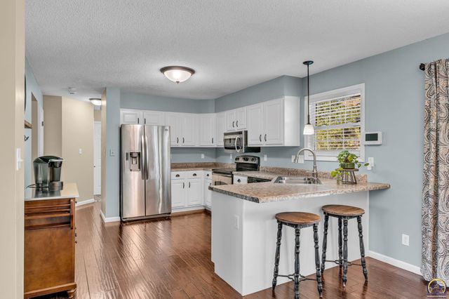 3639 SW Glendale DR, Topeka, KS 66614