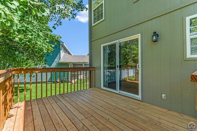 3639 SW Glendale DR, Topeka, KS 66614