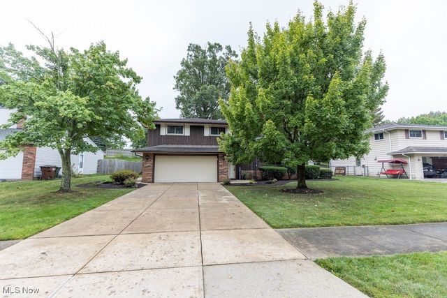 6417 Thoreau Drive, Parma, OH 44129