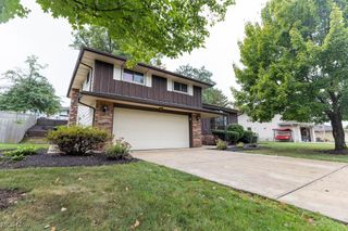 6417 Thoreau Drive, Parma, OH 44129