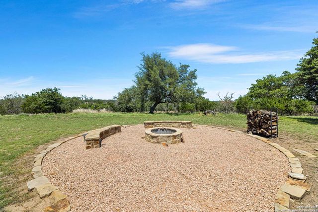 997 KRAMER, Harper, TX 78631