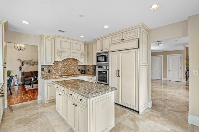 200 E Palmetto Park Road 22, Boca Raton, FL 33432