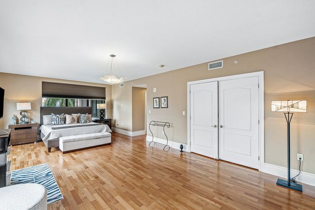 200 E Palmetto Park Road 22, Boca Raton, FL 33432