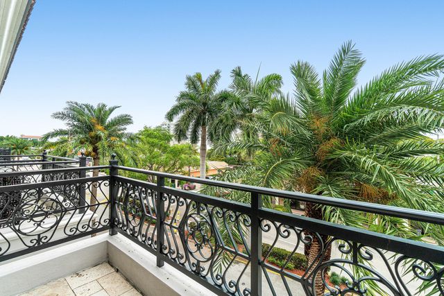 200 E Palmetto Park Road 22, Boca Raton, FL 33432