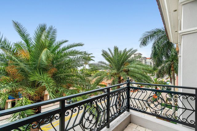 200 E Palmetto Park Road 22, Boca Raton, FL 33432