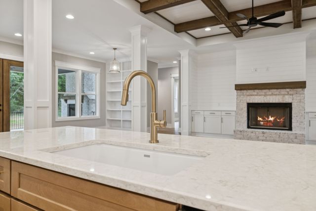 6204 Cedar Brooke Lane, Spring Hill, TN 37174