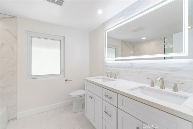 4575 Totana Drive, Tarzana, CA 91356