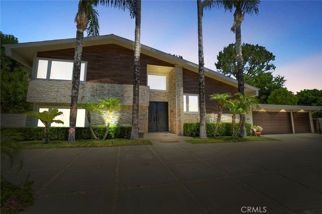 4575 Totana Drive, Tarzana, CA 91356