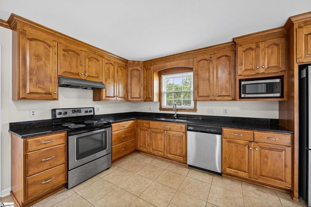 107 Lemon Tree Trail, Laurens, SC 29360