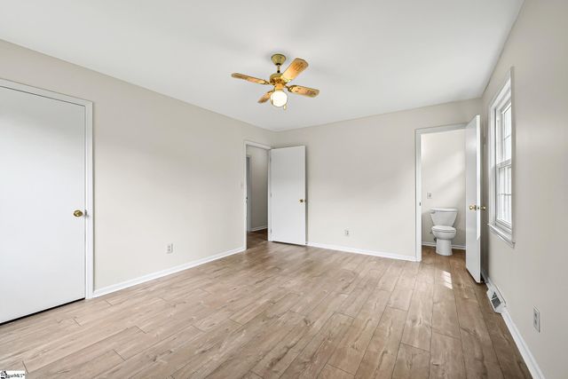 107 Lemon Tree Trail, Laurens, SC 29360