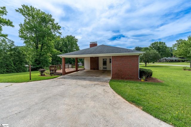 107 Lemon Tree Trail, Laurens, SC 29360