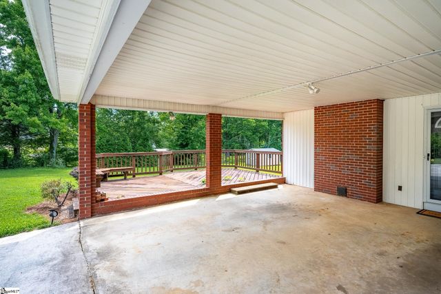 107 Lemon Tree Trail, Laurens, SC 29360