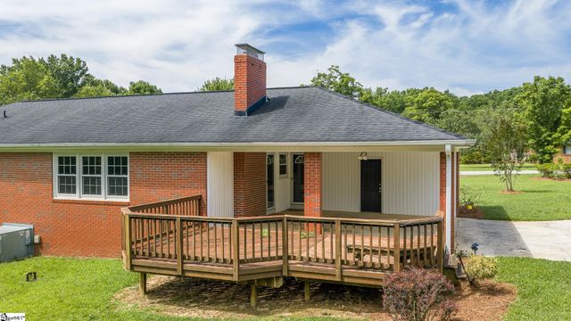 107 Lemon Tree Trail, Laurens, SC 29360