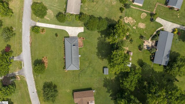 107 Lemon Tree Trail, Laurens, SC 29360