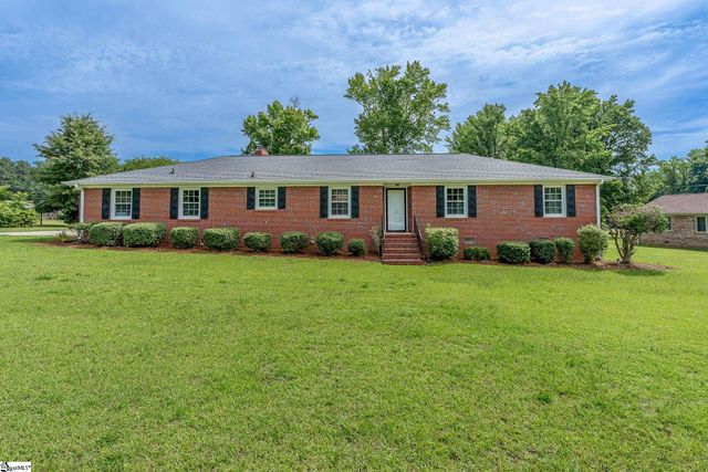 107 Lemon Tree Trail, Laurens, SC 29360