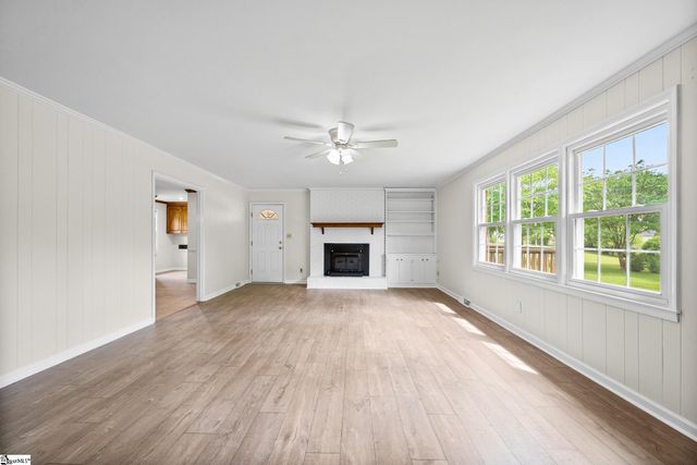 107 Lemon Tree Trail, Laurens, SC 29360