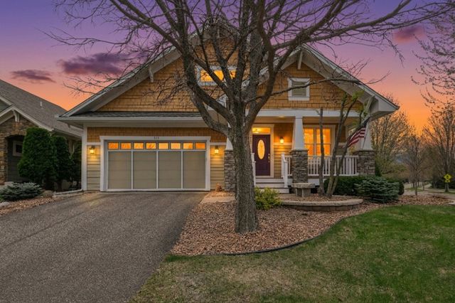 1317 Waters Path, Woodbury, MN 55129
