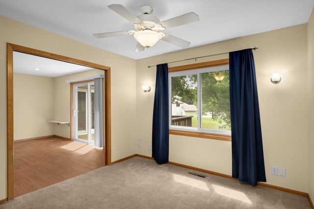 4361 Buckingham Court 1207, Vadnais Heights, MN 55127
