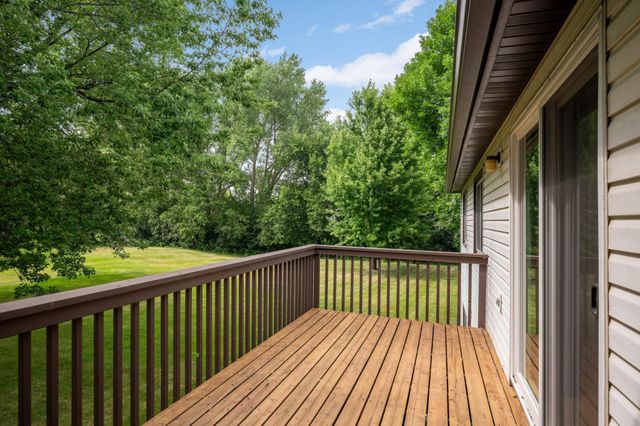 4361 Buckingham Court 1207, Vadnais Heights, MN 55127
