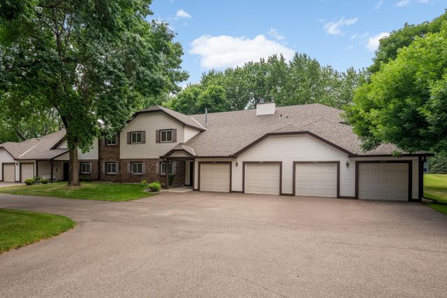 4361 Buckingham Court 1207, Vadnais Heights, MN 55127